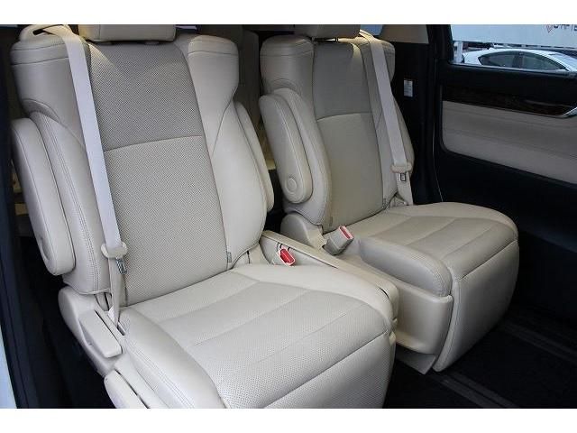 Toyota ALPHARD HYBRID 2018-10 182777-13