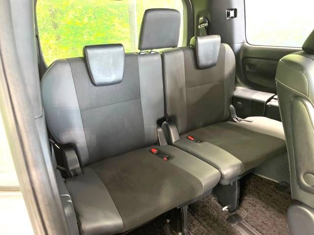 Toyota NOAH 2020-10 182612-10