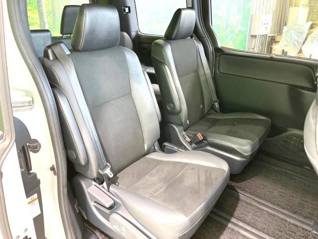 Toyota NOAH 2020-10 182612-9