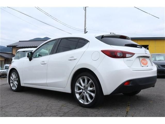 Mazda AXELA SPORT 2015-03 25162-1