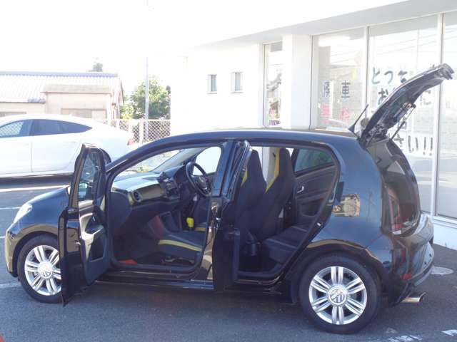 VolksWagen UP! 2017-09 23094-17
