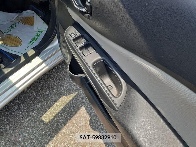 Nissan NOTE 2018-03 340622-28