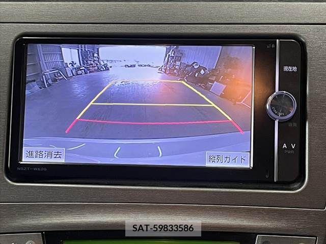 Toyota PRIUS 2013-04 281818-3