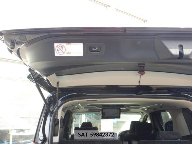 Toyota ALPHARD 2017-11 344519-28