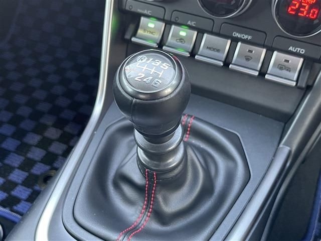 Subaru BRZ 2021-12 13767-12
