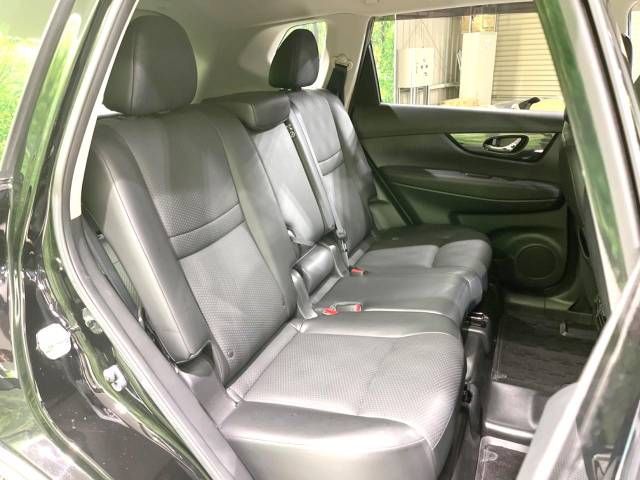 Nissan X-TRAIL 2018-03 14068-9