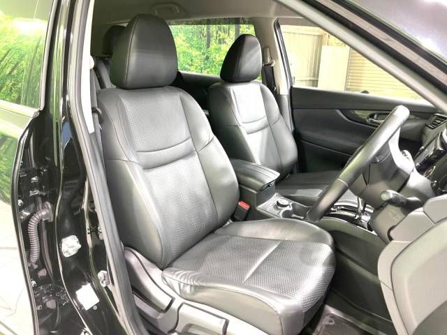 Nissan X-TRAIL 2018-03 14068-8