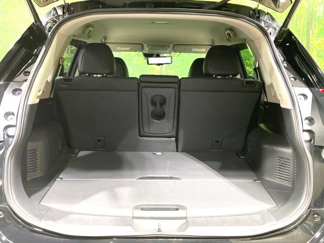 Nissan X-TRAIL 2018-03 14068-10