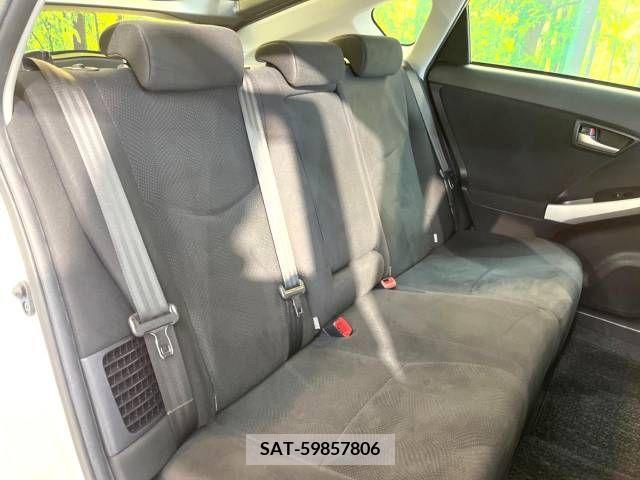Toyota PRIUS 2013-10 250483-10