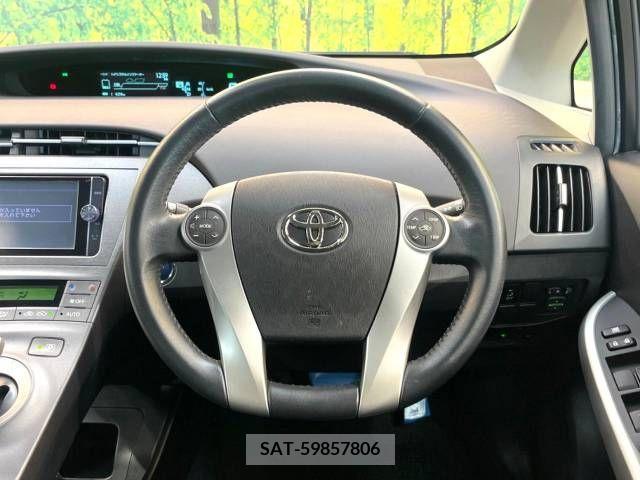 Toyota PRIUS 2013-10 250483-12