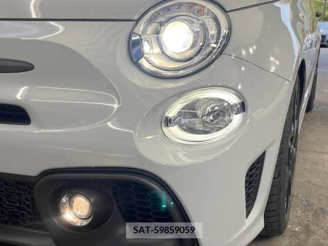 Abarth 595 2021-11 258722-13