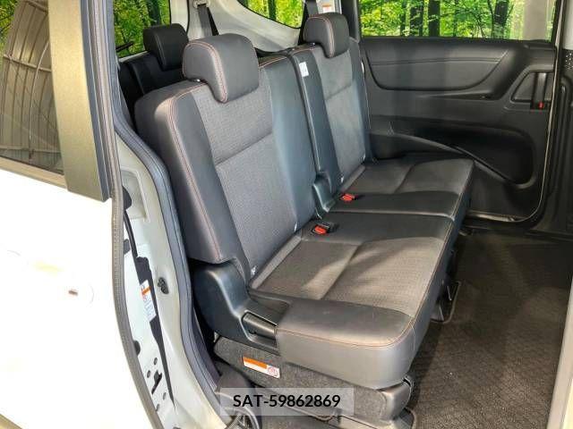 Toyota SIENTA 2018-01 338510-9
