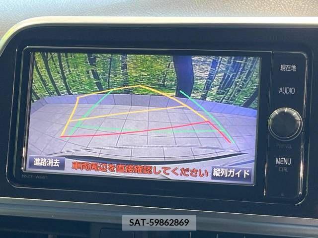 Toyota SIENTA 2018-01 338510-3