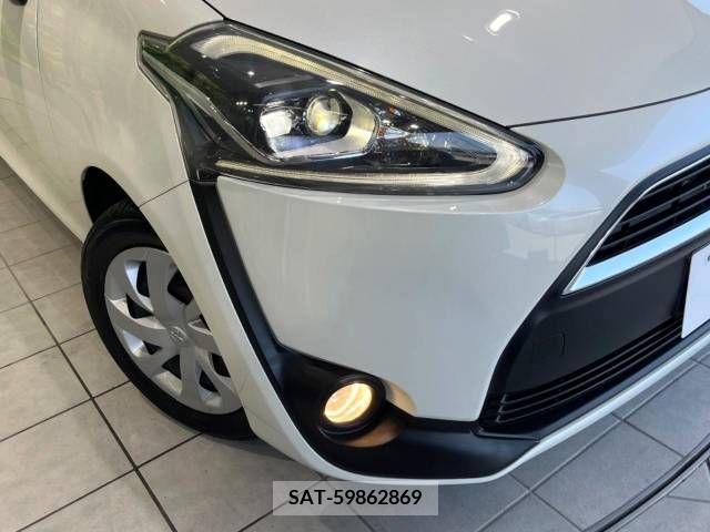 Toyota SIENTA 2018-01 338510-13