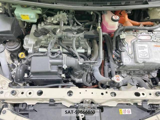 Toyota AQUA 2017-08 240297-18