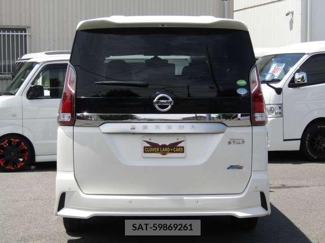 Nissan SERENA 2017-05 324926-7