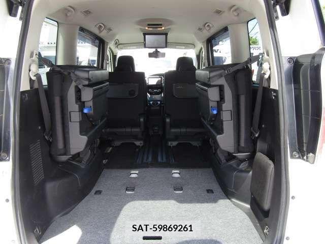 Nissan SERENA 2017-05 324926-9