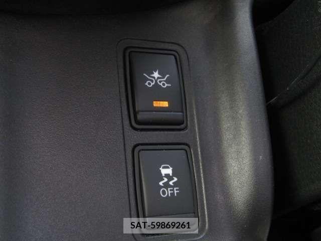 Nissan SERENA 2017-05 324926-13