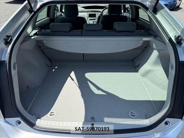 Toyota PRIUS 2009-11 393350-19