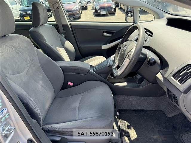 Toyota PRIUS 2009-11 393350-15
