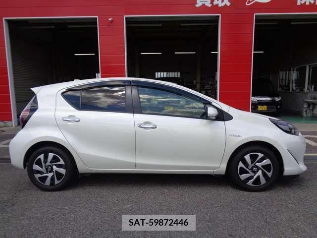 Toyota AQUA 2019-12 314099-6