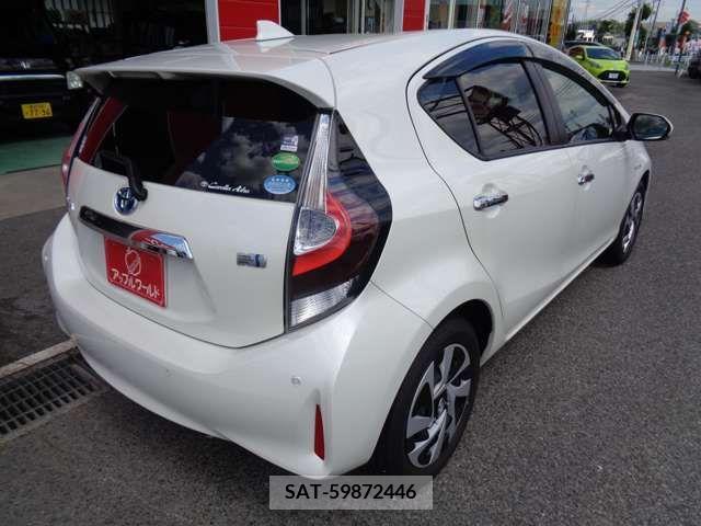 Toyota AQUA 2019-12 314099-1
