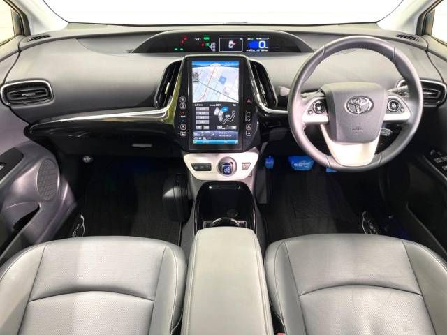 Toyota PRIUS PHV 2018-04 23472-1