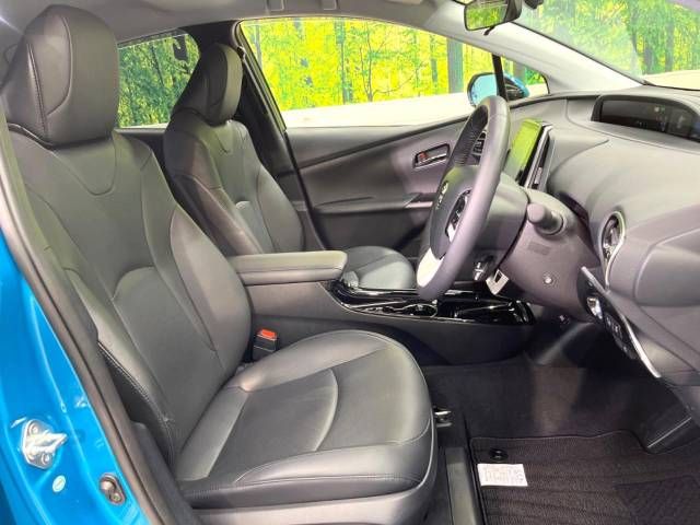Toyota PRIUS PHV 2018-04 23472-8