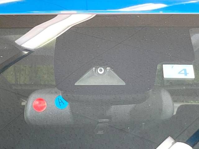 Toyota PRIUS PHV 2018-04 23472-3