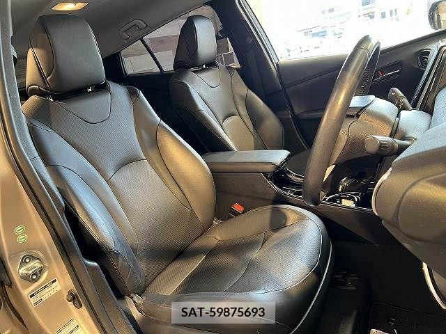 Toyota PRIUS PHV 2017-10 282519-7