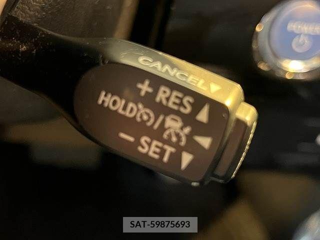 Toyota PRIUS PHV 2017-10 282519-6