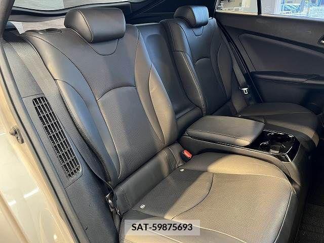 Toyota PRIUS PHV 2017-10 282519-8