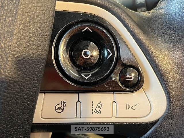 Toyota PRIUS PHV 2017-10 282519-14
