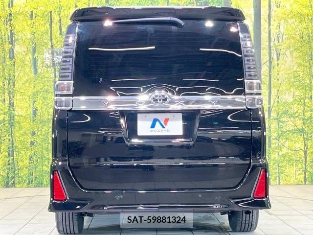 Toyota VOXY 2019-03 336602-15