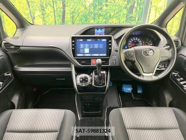 Toyota VOXY 2019-03 336602-1
