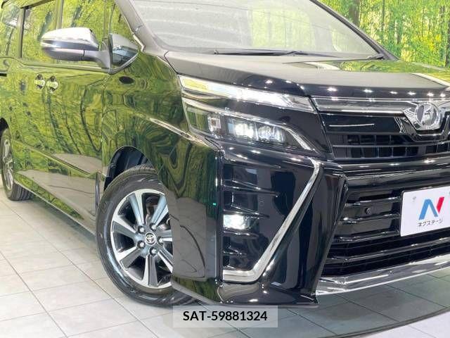 Toyota VOXY 2019-03 336602-12