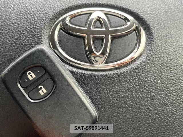 Toyota AQUA 2015-09 395707-7
