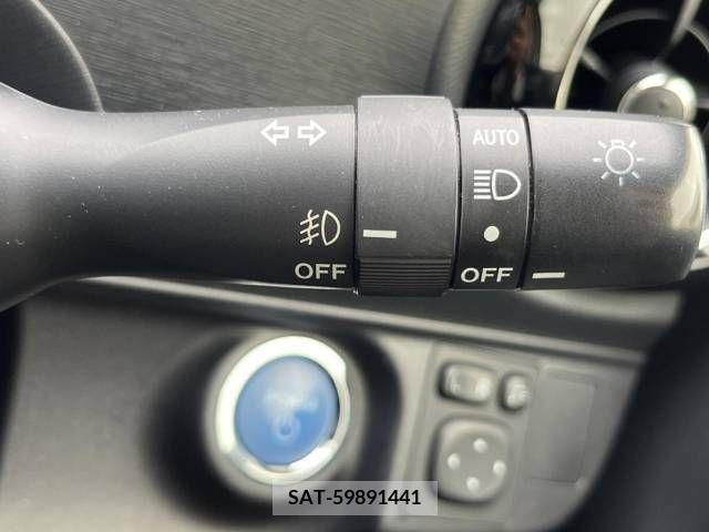 Toyota AQUA 2015-09 395707-6