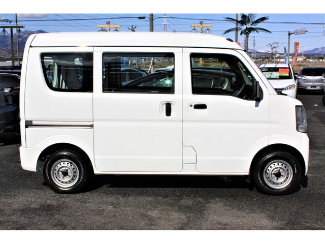 Mitsubishi MINICAB VAN 2017-01 21161-3