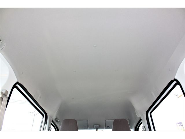 Mitsubishi MINICAB VAN 2017-01 21161-20