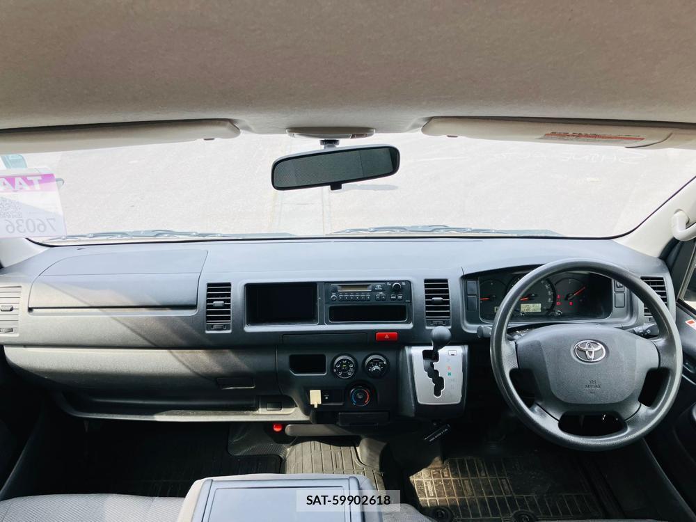 Toyota REGIUSACE VAN 2017-09 454118-13