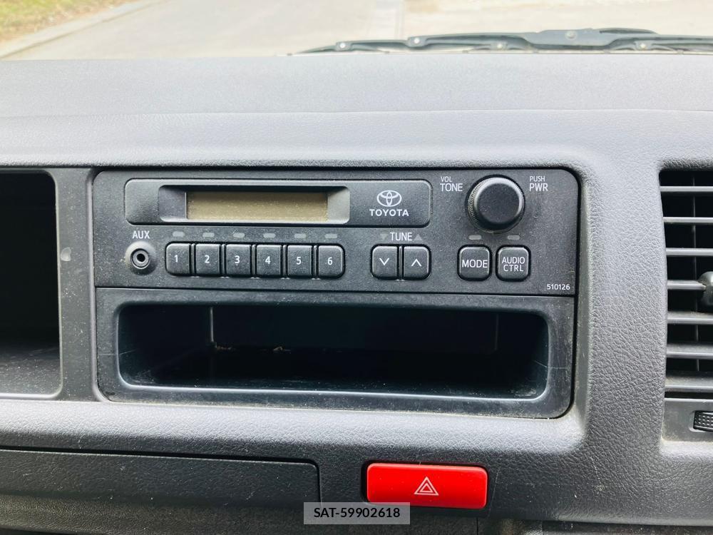 Toyota REGIUSACE VAN 2017-09 454118-18