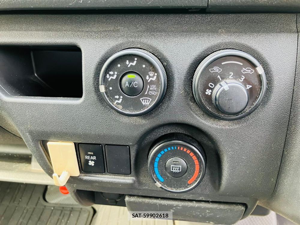 Toyota REGIUSACE VAN 2017-09 454118-20