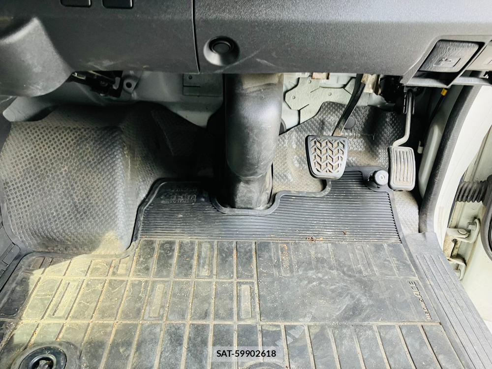 Toyota REGIUSACE VAN 2017-09 454118-22