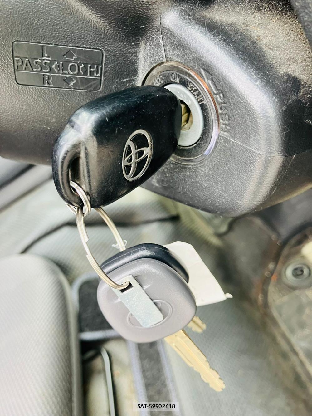 Toyota REGIUSACE VAN 2017-09 454118-23