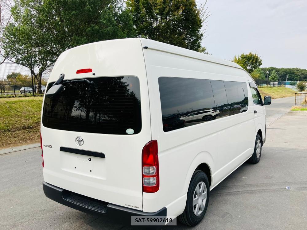 Toyota REGIUSACE VAN 2017-09 454118-2