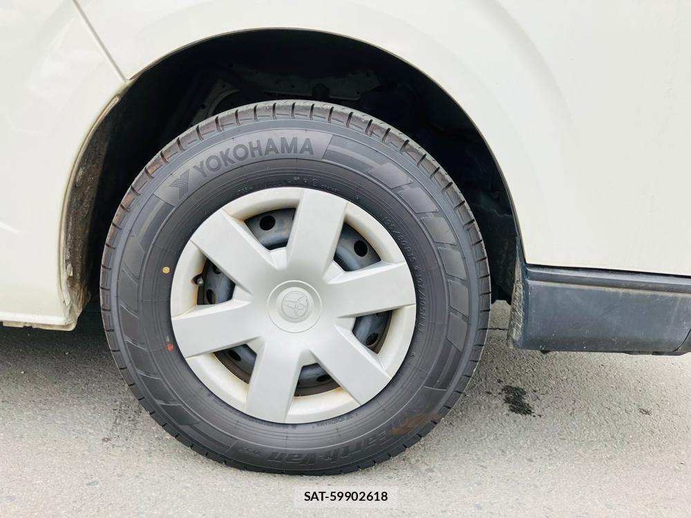 Toyota REGIUSACE VAN 2017-09 454118-31