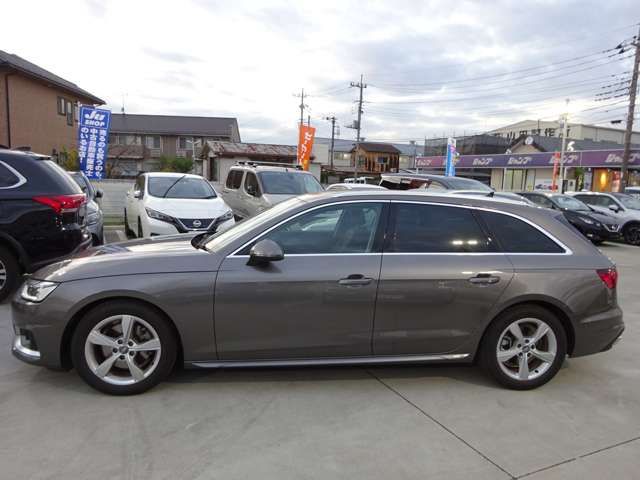 Audi A4 2021-01 192210-10