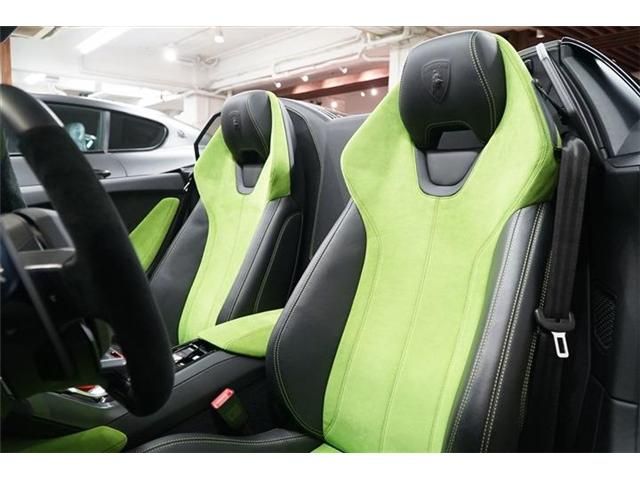 Lamborghini Huracan 2018-11 191339-20