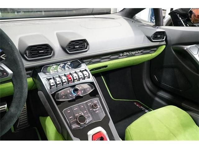 Lamborghini Huracan 2018-11 191339-22